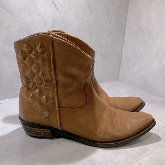 Zara leather tan western ankle boot with covered distressed studs size 40 - Picture 9 of 9